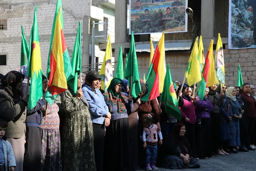 Merasîma xiyabî ya şehîd Sîlvana Intîqam li Helebê li dar ket