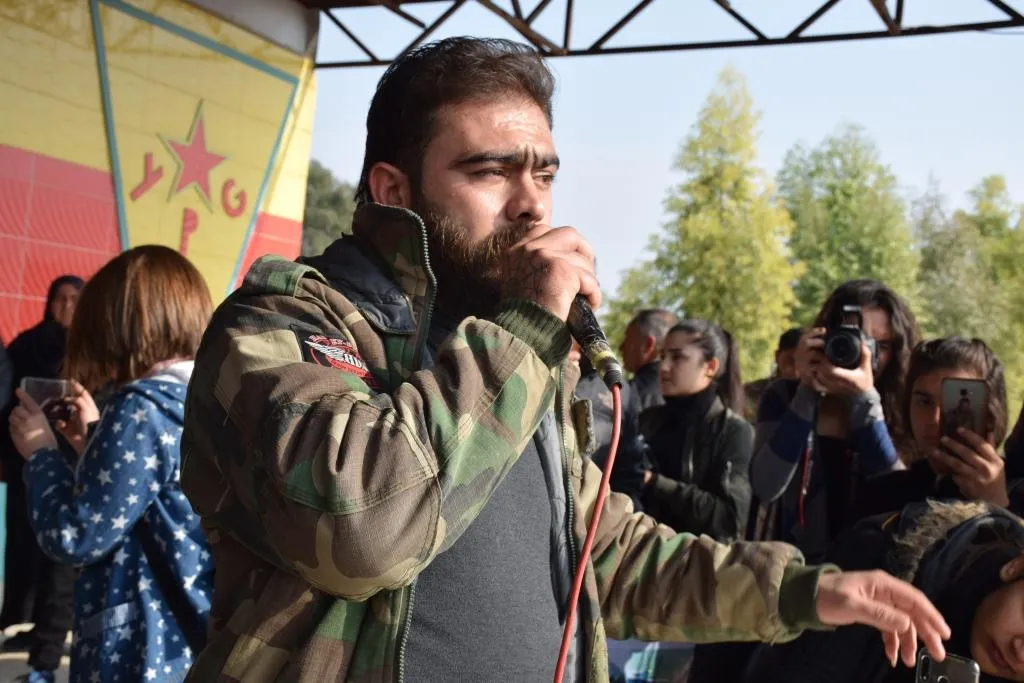 Şahoz Hesen: Divê kes nefikire em ê tawîzan ji destkeftiyan re bidin