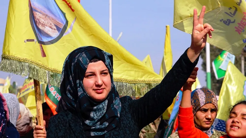 Li dijî êrişên artêşa Tirk şêniyên Tebqayê daketin qadan