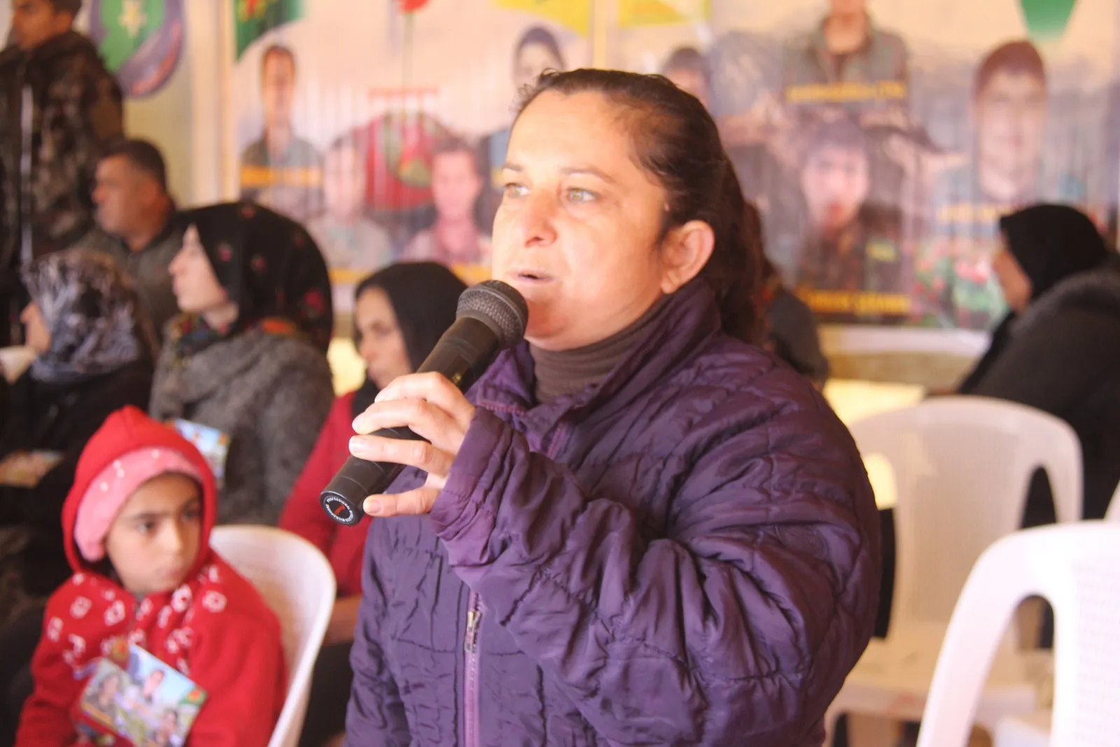 Şêniyên Efrînê sersaxî da malbatên şehîdên Berxwedana Rûmetê