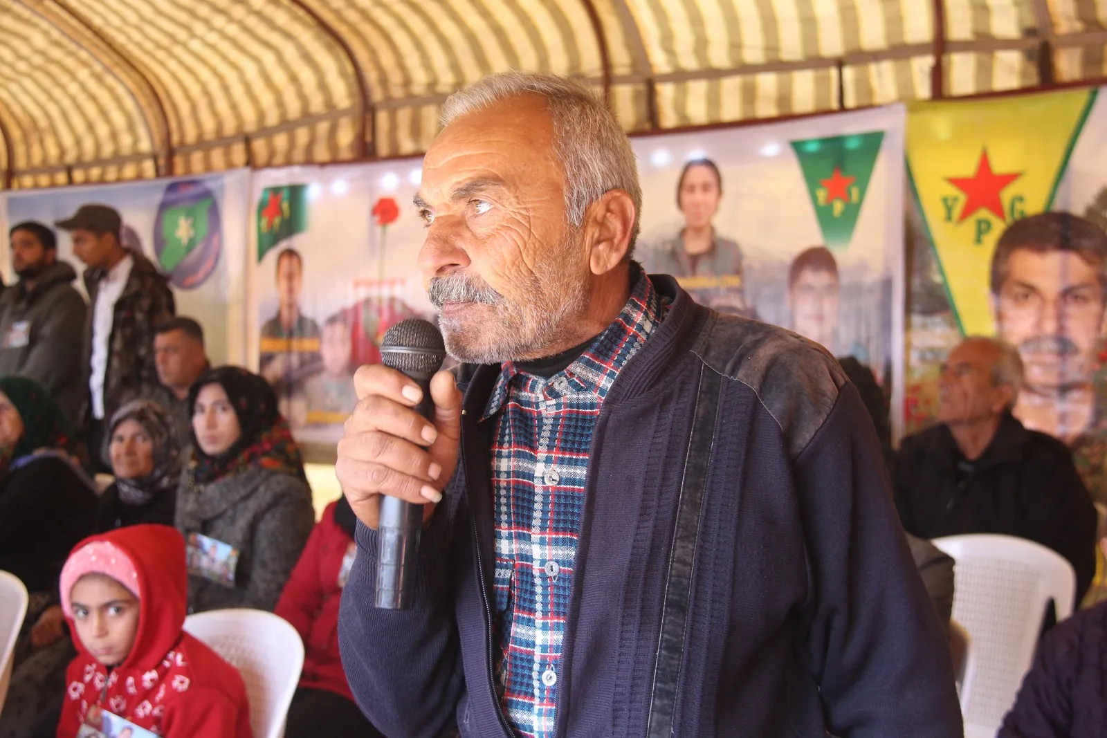 Şêniyên Efrînê sersaxî da malbatên şehîdên Berxwedana Rûmetê