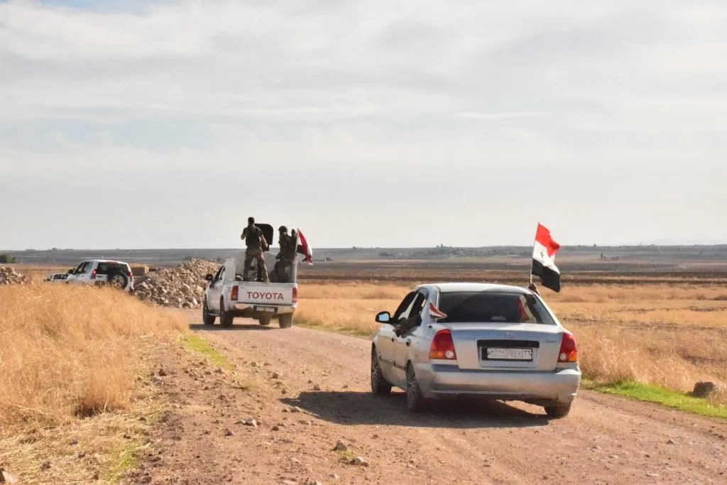 Careke din hêzên rejîmê li ser sînorê Dirbêsiyê belav bûn