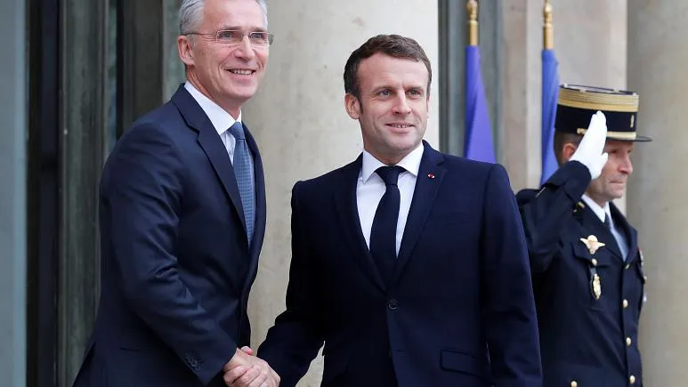 Macron: Tirkiye nikare ji NATO’yê destekê bixwaze