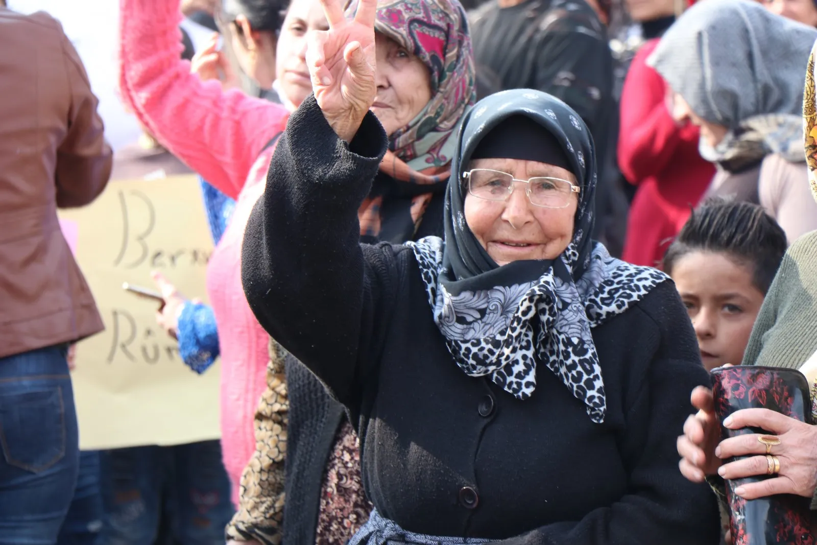 Şêniyên Efrînê: Divê dewleta Tirk a dagirker ji xaka Sûriyê derkeve
