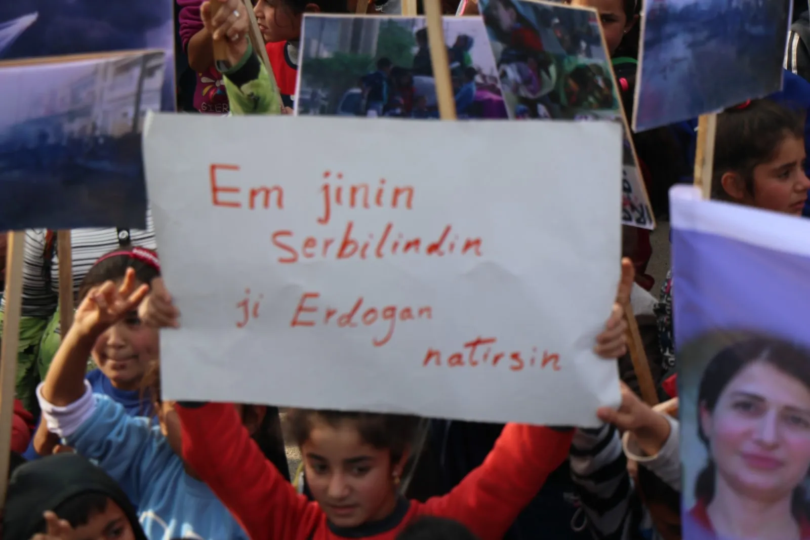 Şêniyên Efrînê: Divê dewleta Tirk a dagirker ji xaka Sûriyê derkeve
