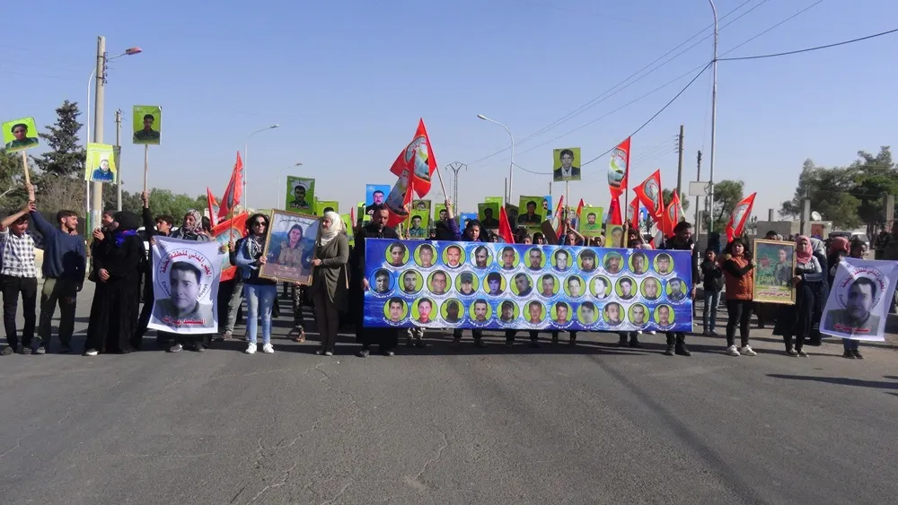 Li dijî êrişên artêşa Tirk şêniyên Tebqayê daketin qadan