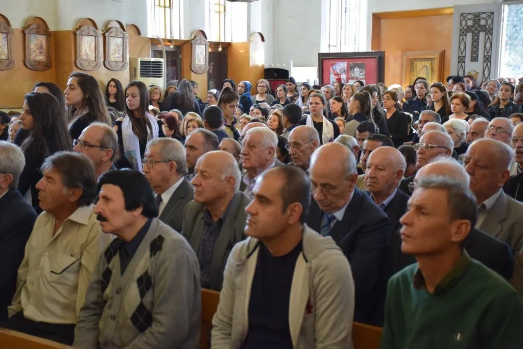 Cenazeyê bavê keşeyê Dêra Ermen a Qamişlo hate oxirkirin
