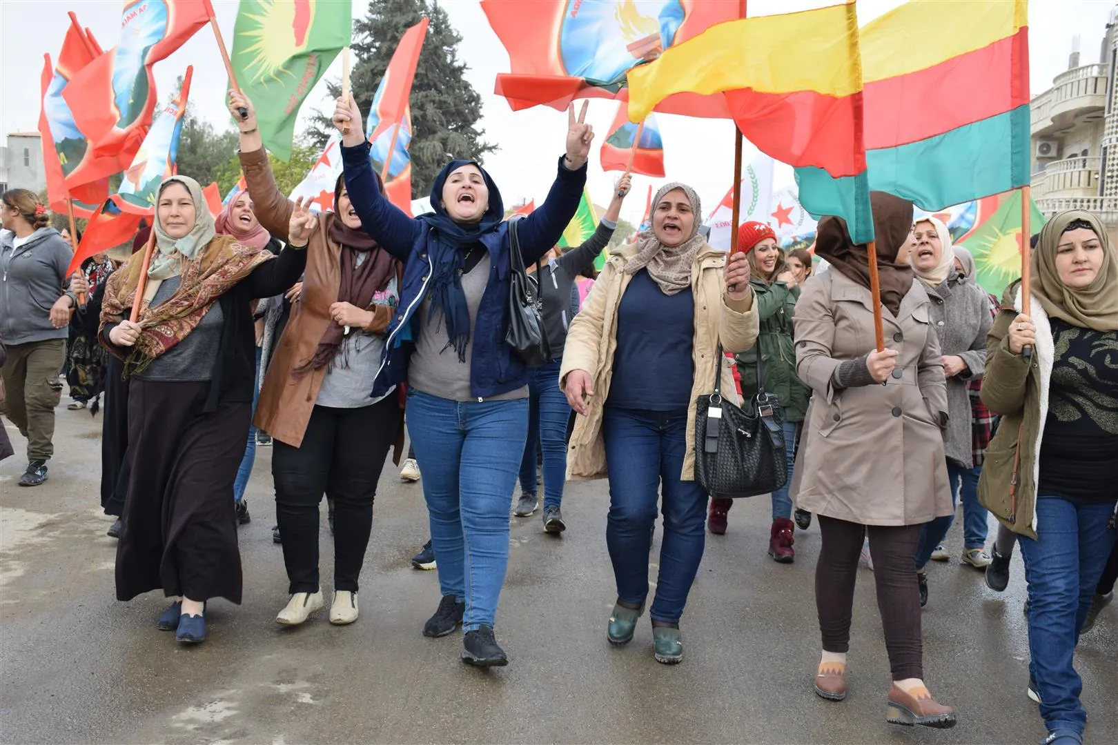 Şêniyên herêma Cizîrê li ser pêyan in û piştgiriya QSD`ê dikin