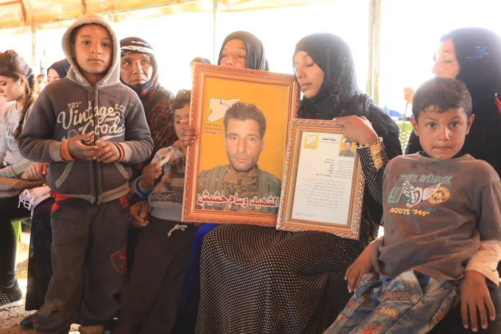 Bi sedan şêniyên Amûdê beşdarî merasîma şehîd  Wîsam Heşîş bûn
