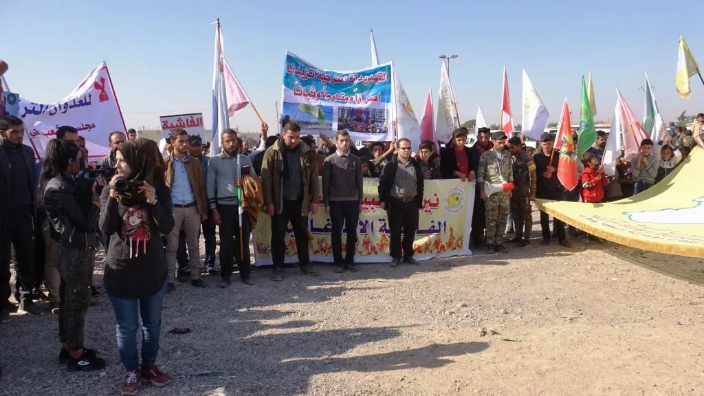 Ciwanên Reqa û Tebqayê: Em bi berxwedanê ve girêdayî ne