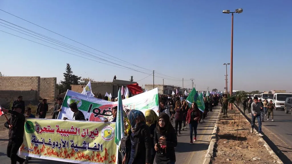 Ciwanên Reqa û Tebqayê: Em bi berxwedanê ve girêdayî ne
