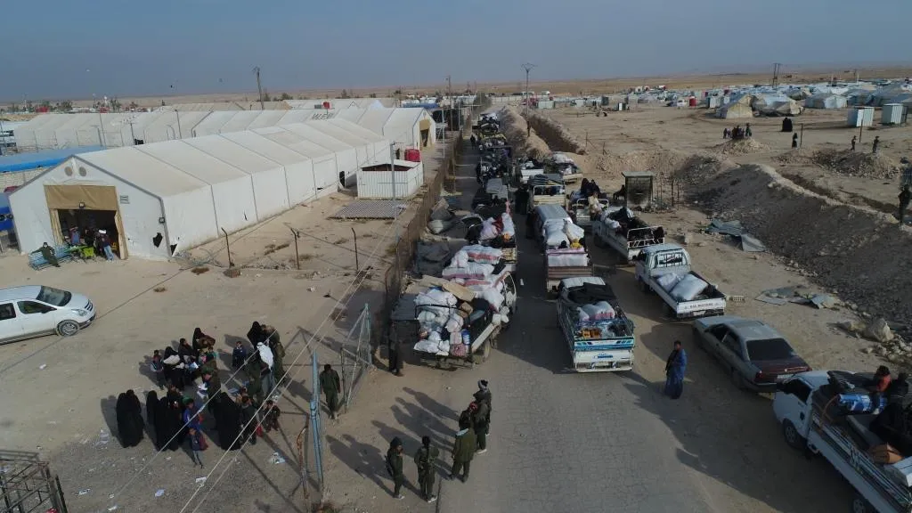 111 malbatên din ji kampa Holê hatin derxistin