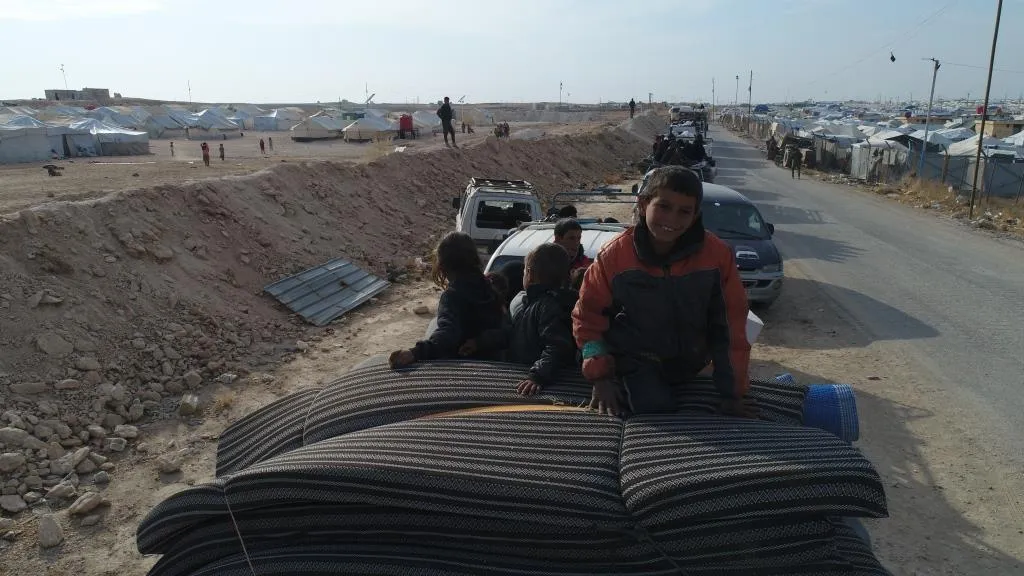 111 malbatên din ji kampa Holê hatin derxistin