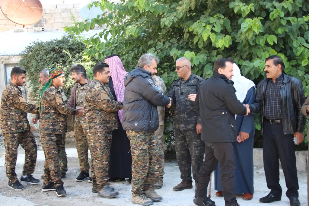 Eşîrên Minbicê: Em li pişt hêzên xwe yên ku parastina herêmê dikin in