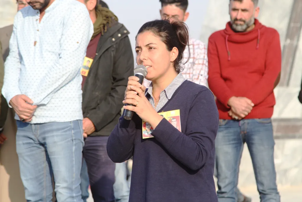 Cenazeyê şehîd Kawa li Kobanê hate veşartin
