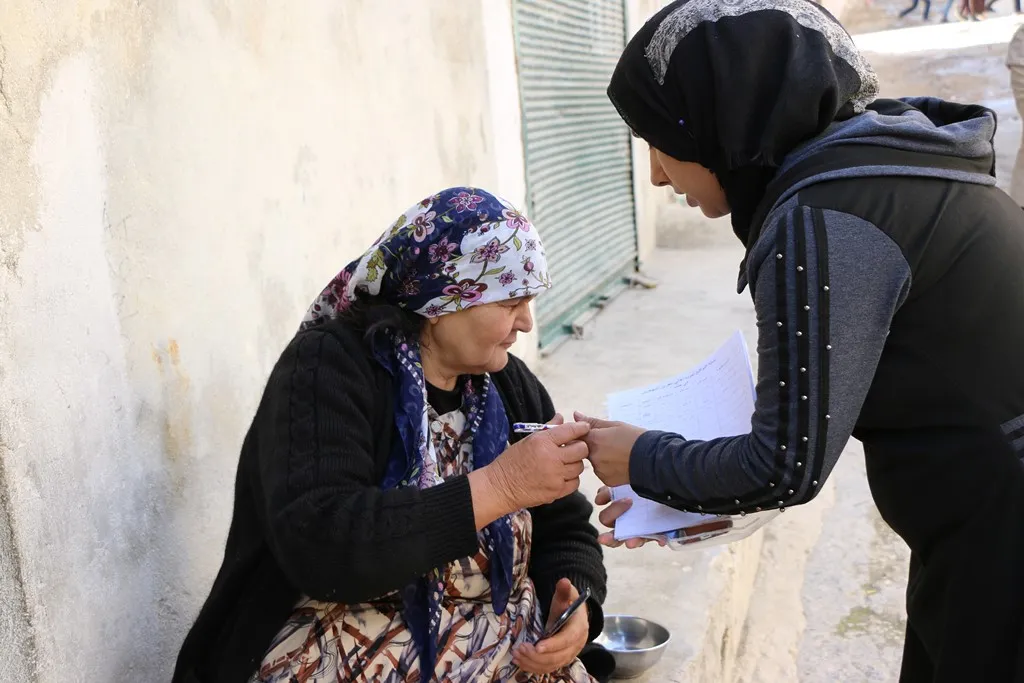Ji bo vegera gelê Efrînê, kampaniya komkirina îmzeyan hat destpê kirin