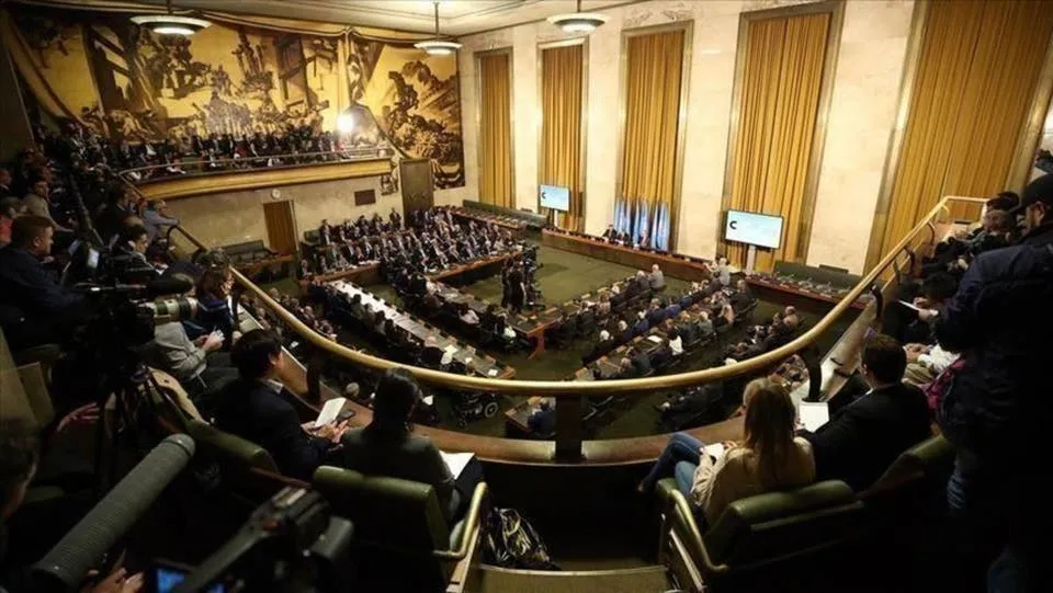 Dazgehên çapemeniyê: Komîteya destûrî nikarî civîna xwe li dar bixe