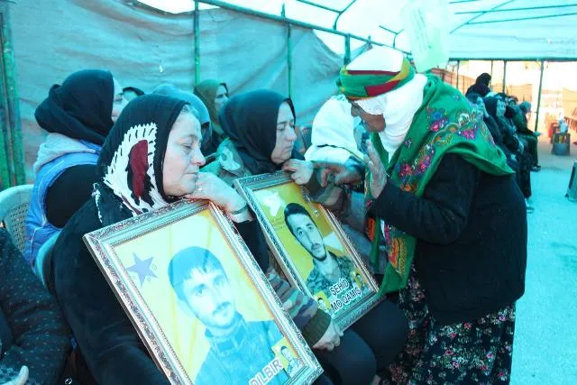 Li Qamişlo ji bo 3 şehîdan sersaxî hate qebûlkirin