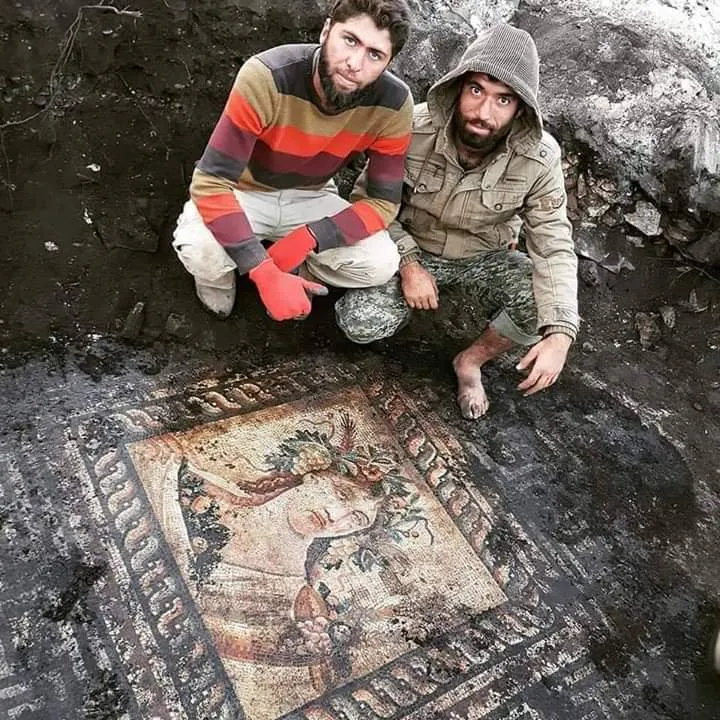 Çeteyên Tirkiyê çawa şûnwarên Efrînê talan dikin belge dikin