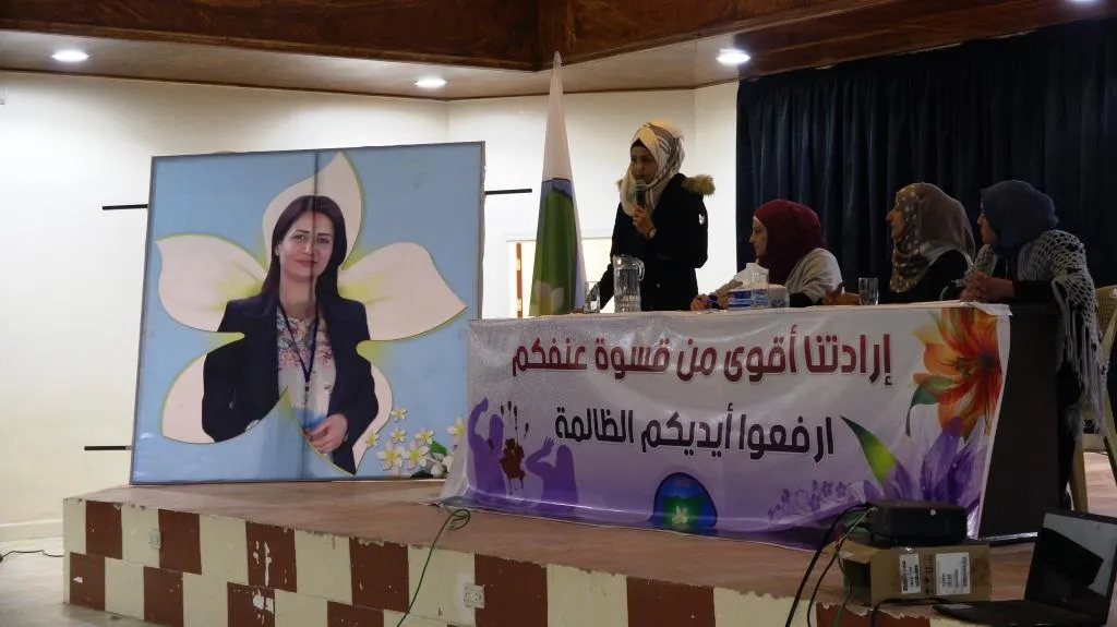 Bi boneya 25`ê Mijdarê li Tebqa û Kobanê panel li dar ketin