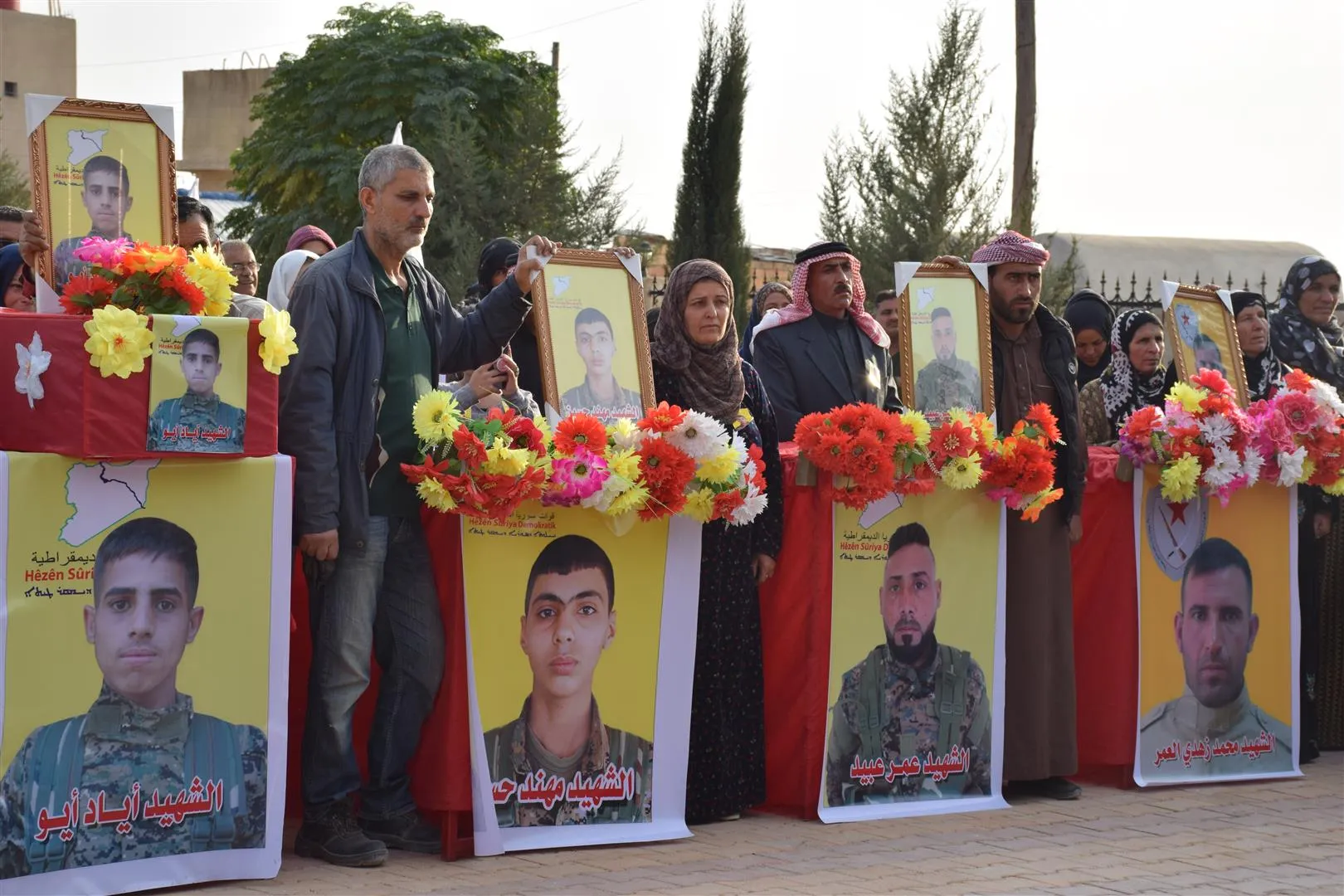 Hesekê şehîdên Berxwedana Rûmetê spartin axê