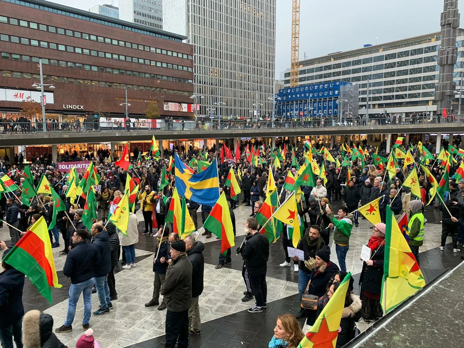 Li Stokholmê piştgiriya Berxwedana Rûmetê