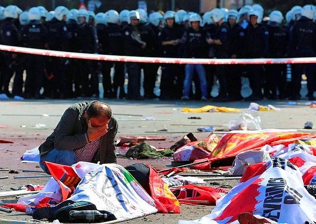 Erdogan, ji bo muxalefetê bê deng bike, DAIŞ bi kar anî