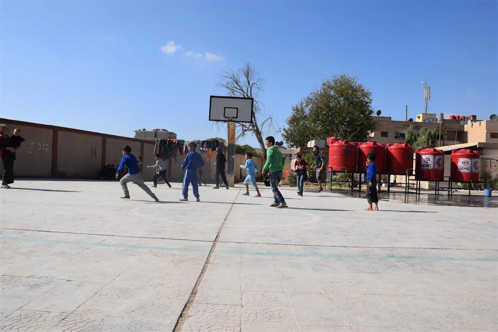 300 hezar koçberên Serêkaniyê daxwaza vegerê dikin