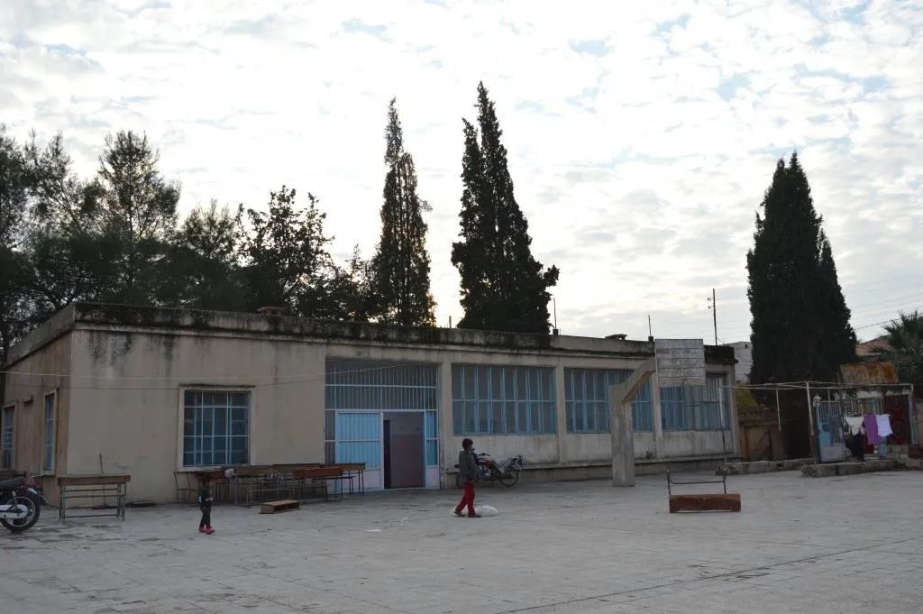 Berhema “herêma ewle”… li ser depên dibistanan li şûna zanyariyan, xêzên hovîtiya dagirkeran