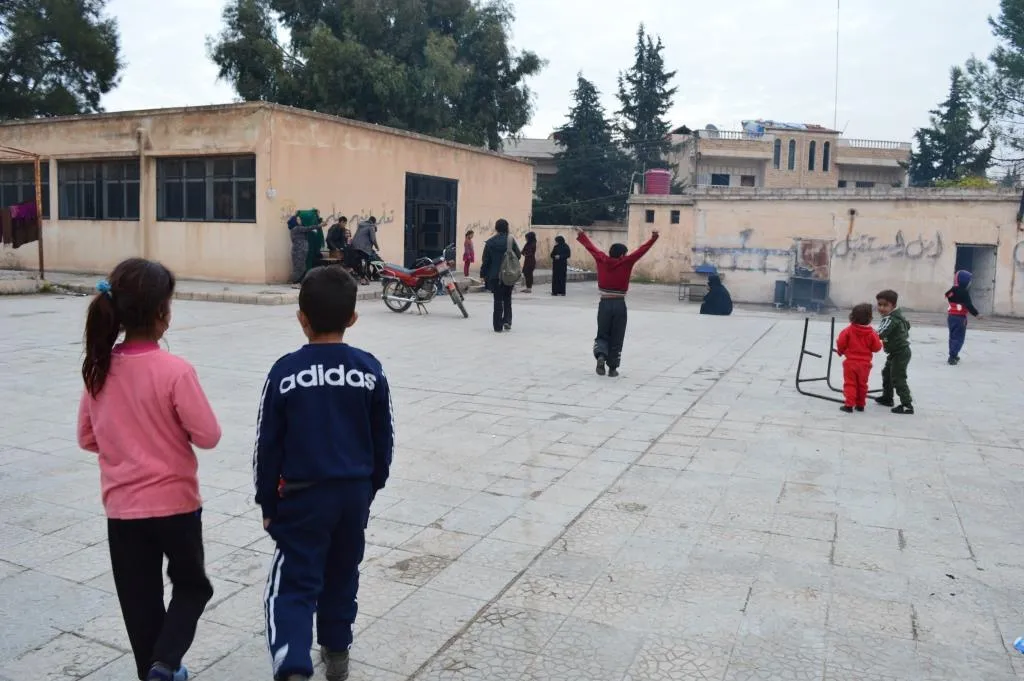 Berhema “herêma ewle”… li ser depên dibistanan li şûna zanyariyan, xêzên hovîtiya dagirkeran