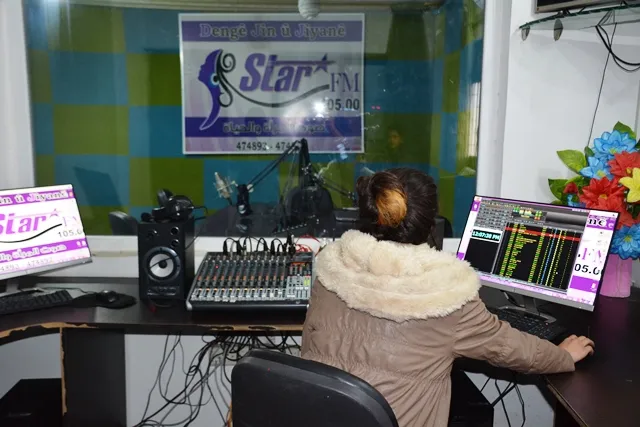 Star FM… Deng û rengê jinan li herêma Cizîrê