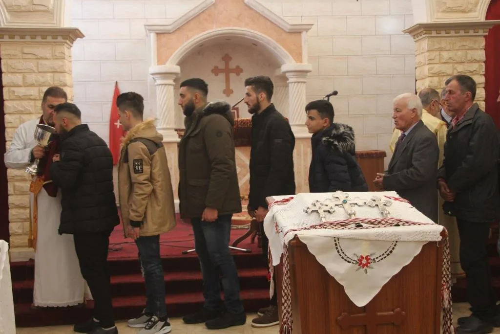 Xiristiyanên li Til Temirê Noel pîroz kir