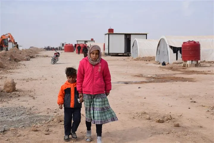 Kabûsa koçberiyê azarên nexweşiyê wê zêde dike