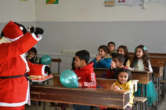 Li Tirbespiyê ji xwendekaran re şahiya sersalê pêk hat