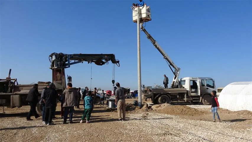 Xebata danîna  torên kehrebeyê li kampa Waşokanî bi dawî bû