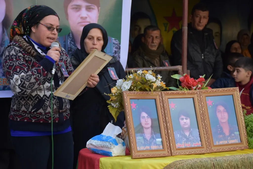Li Şêxmeqsûdê merasîma şehîdên Berxwedana Rûmetê