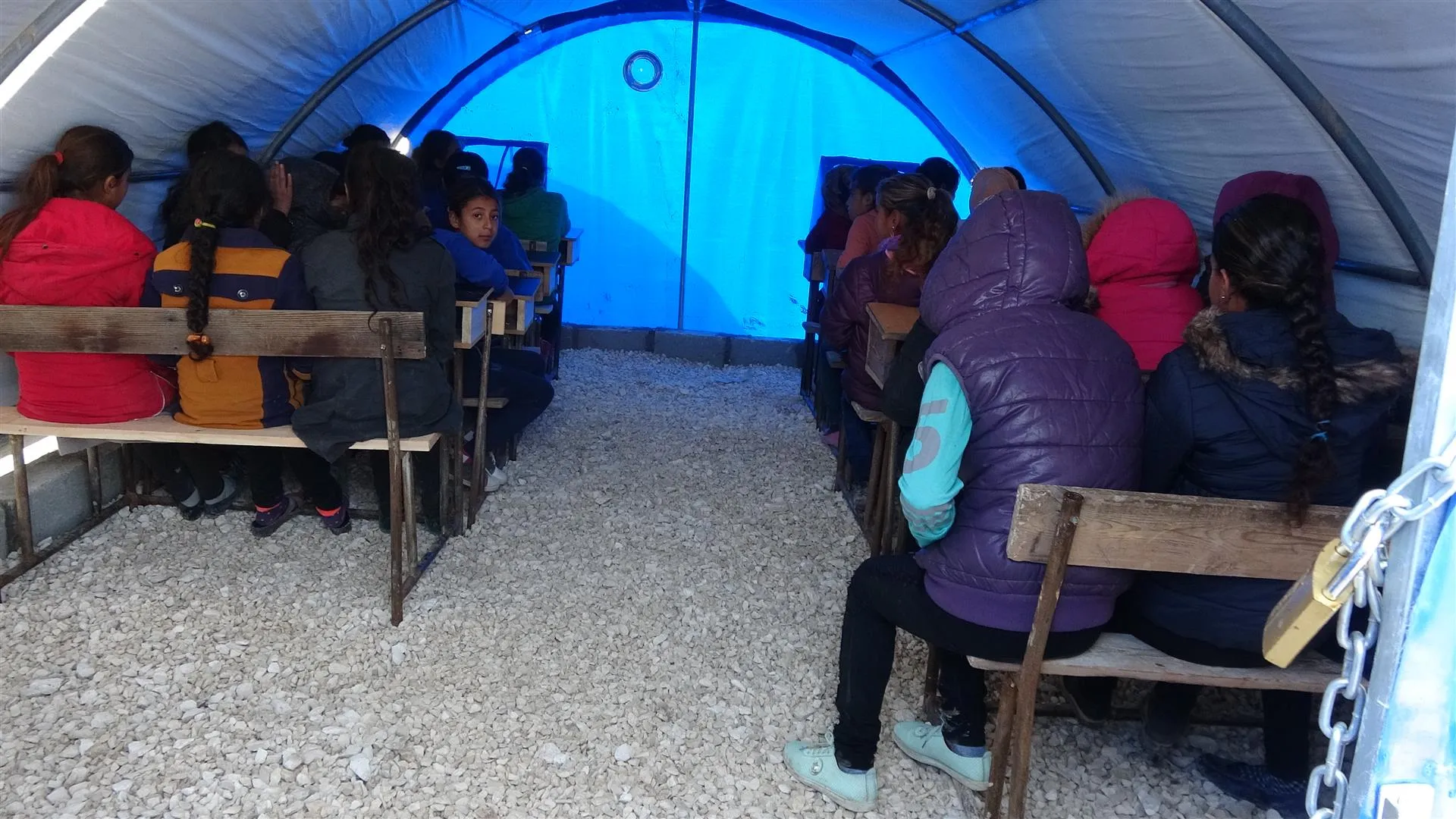 Koçberiyê israra wan a perwerdeya bi zimanê dayikê kêm nekir