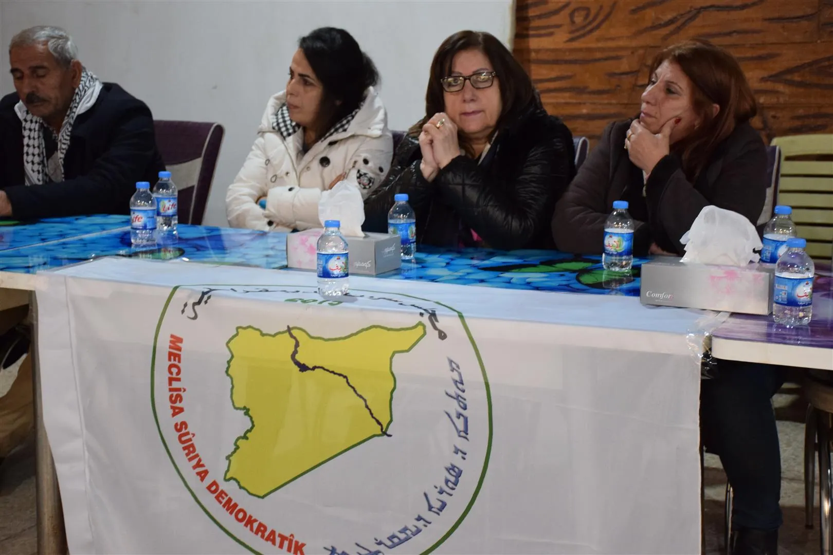 ‘Gelê Sûriyê temenê nakokî û berjewendiyên navneteweyî û herêmî dide’