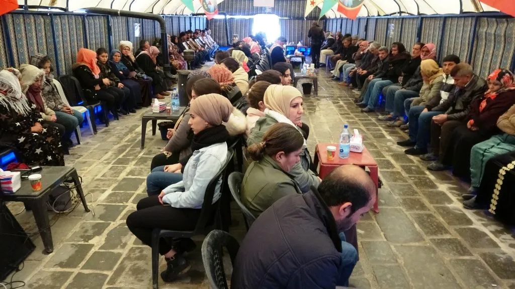 Li Kobanê û Tebqayê sersaxî ji malbatên şehîdan re hate xwestin
