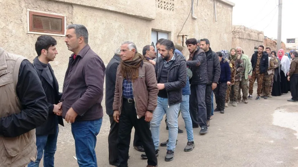Li Kobanê û Tebqayê sersaxî ji malbatên şehîdan re hate xwestin