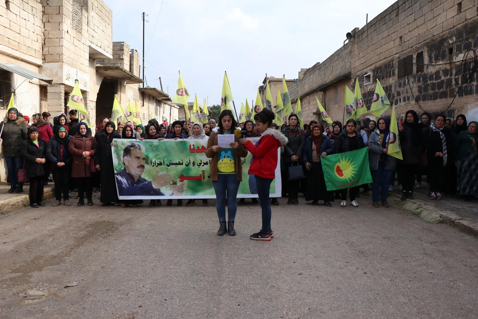 Jinan li Til Rifetê tecrîda li ser Ocalan şermezar kir