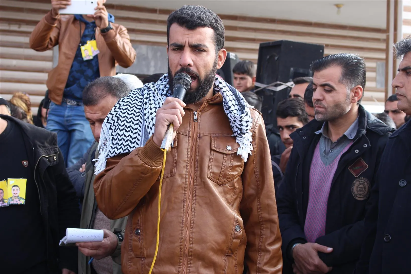 Di merasîma oxirkirinê ya şehîd Rêdûr Avareş de şêniyan soza şopandina rêya şehîdan da