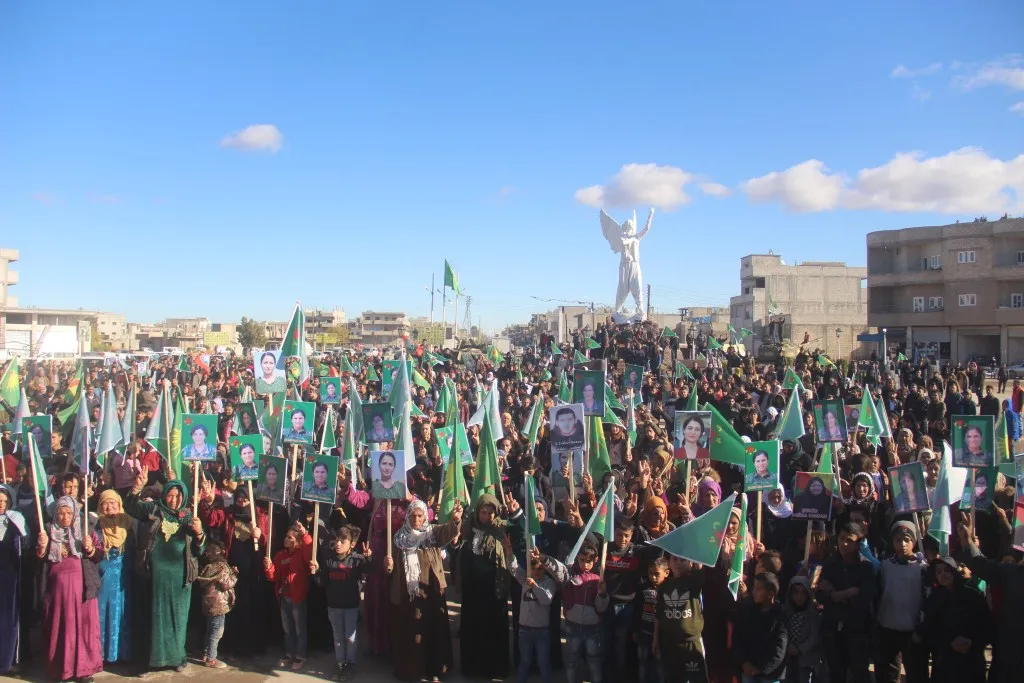 Li Bakur û Rojhilatê Sûriyê xwepêşandanên piştevaniya YPJ’ê