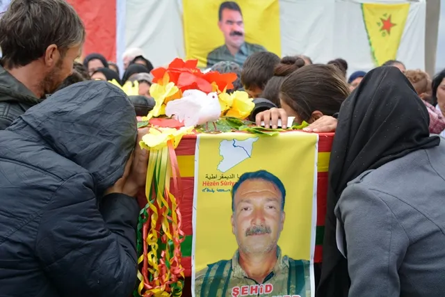 Li Dêrik û Tirbespiyê 6 şehîd hatin oxirkirin