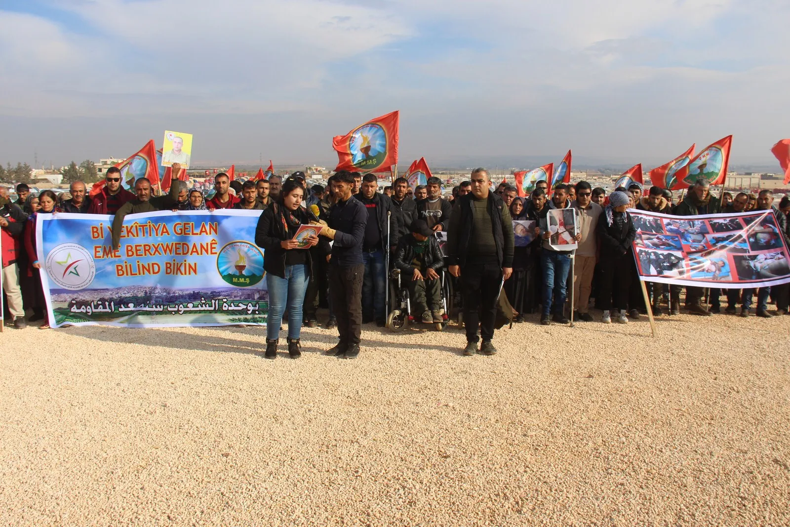 Malbatên şehîdan û gaziyên şer: Dewleta Tirk çavkaniya DAIŞ û El-Nusrayê ye