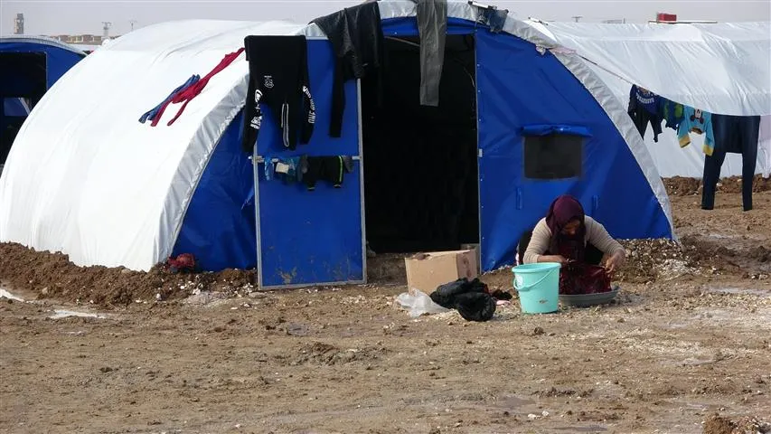 Hejmara koçberên li kampa Waşokanî zêde dibin û rêxistinên mirovê erka xwe paşguh kirin