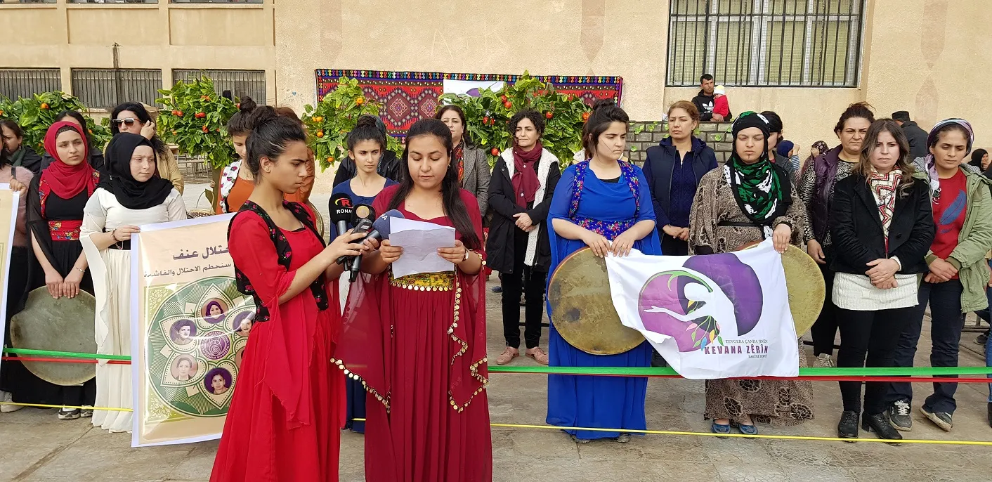 Tevgera Kevana Zêrîn ji bo vejandina folklora kurdî, kampanyayek hunerî destpê kir