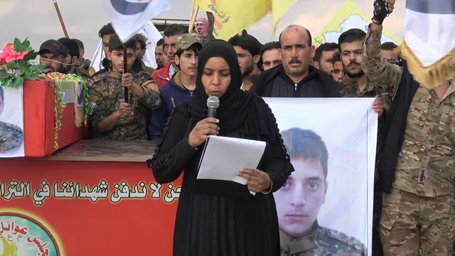 Şêniyên Tebqayê şehîdê Lîwa Şoreşgerên Idlibê oxir kirin
