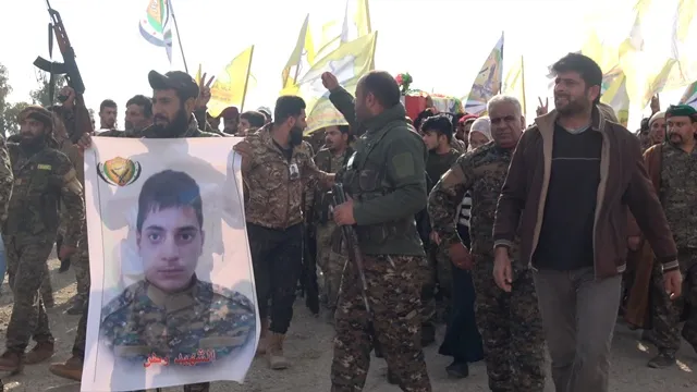 Şêniyên Tebqayê şehîdê Lîwa Şoreşgerên Idlibê oxir kirin