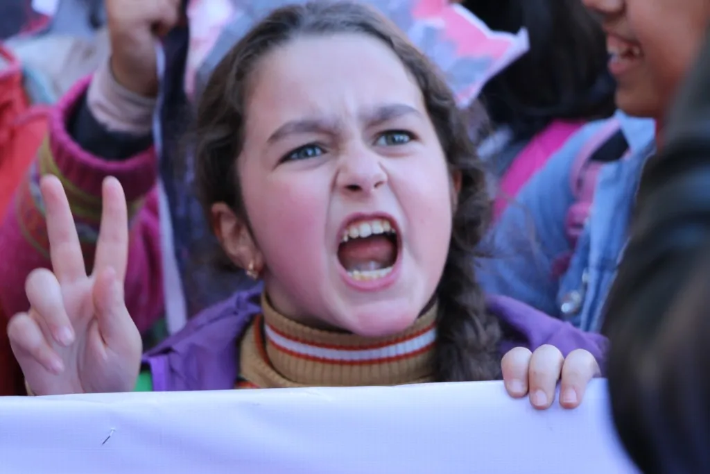 Bi hezaran xwendekaran banga hesabxwestina ji Erdogan kirin